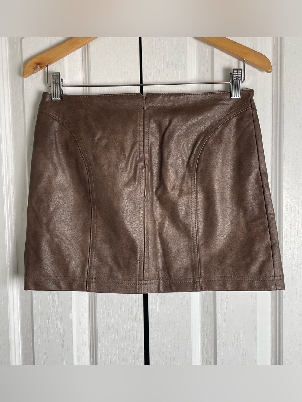 Madden NYC Faux Leather Mini Skirt Women’s XS Brown Lined Edgy Western Concert - Picture 4 of 10